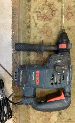 Bosch Corded Variable Speed SDS-Plus Concrete/Masonry Rotary Hammer Drill