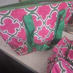 Matching SUMMER bags.