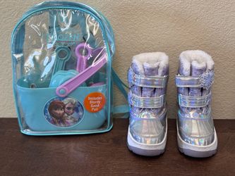 Girls boots sz 11 plus sand toys