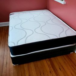 NEW FULL-SIZE MATTRESS AND BOX SPRING - 2PC