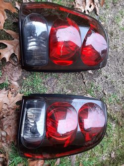 03 chevy trailblazer ls tail lights