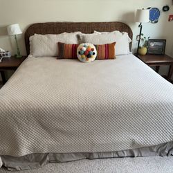 King Bed - Mattress, Headboard, Platform 