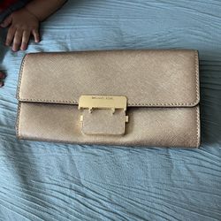 Clutch / Sling Bag  Michael Kors 