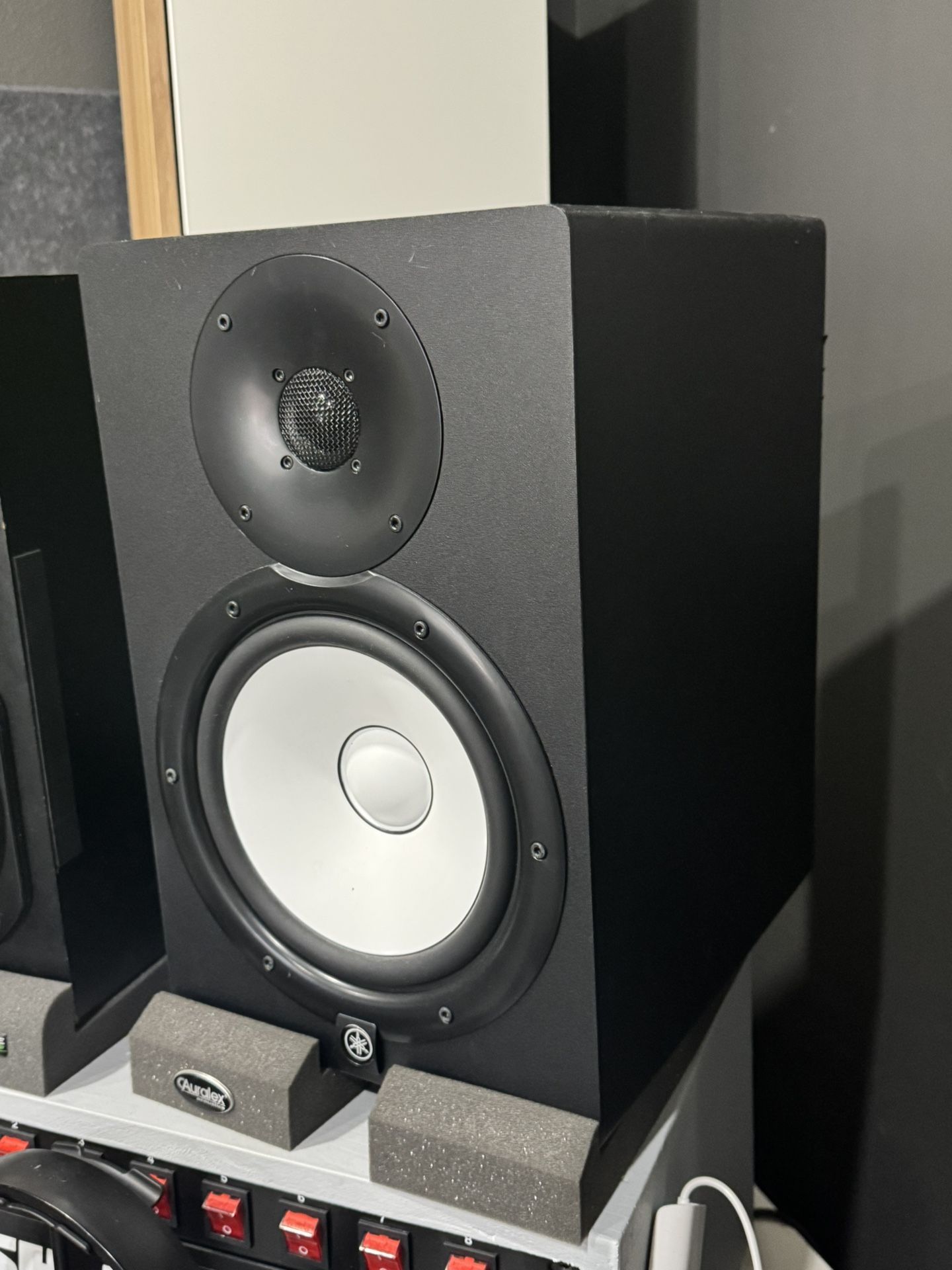 Yamaha HS80 Pair Excellent Condition