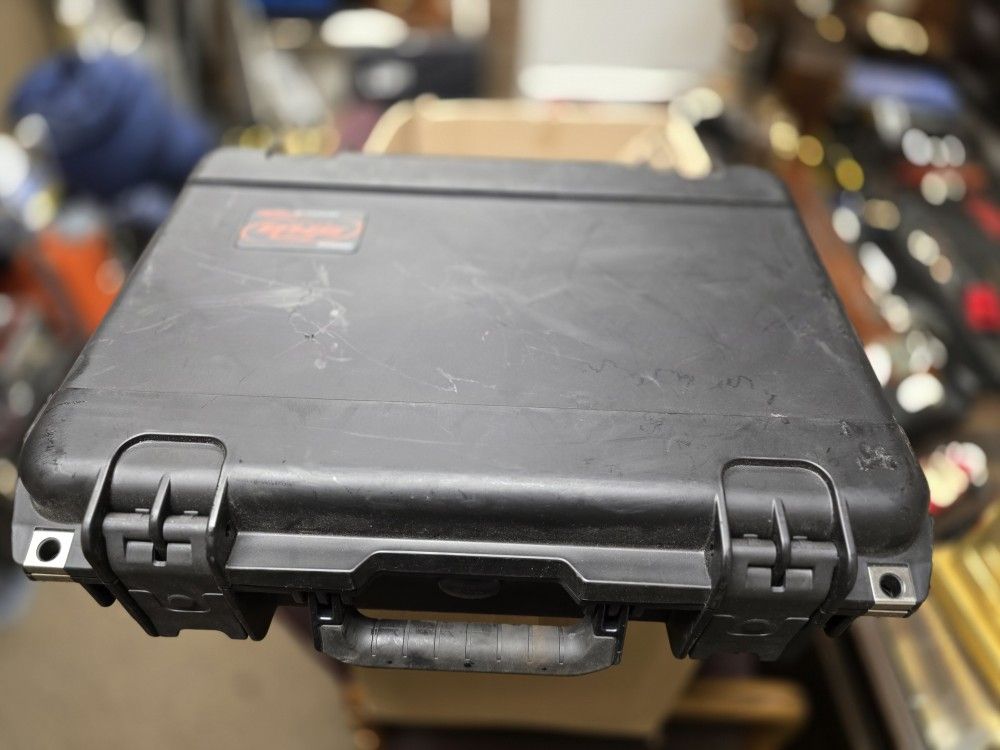 Featherlite Case With Foam