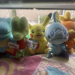 Pokémon Plushies 