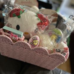 Hello Kitty, Easter basket