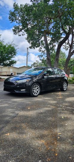 Selling Ford focus se 2015