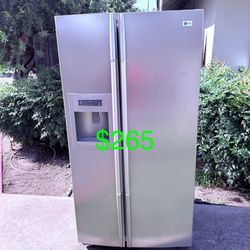 Refrigerator/Fridge/Freezer