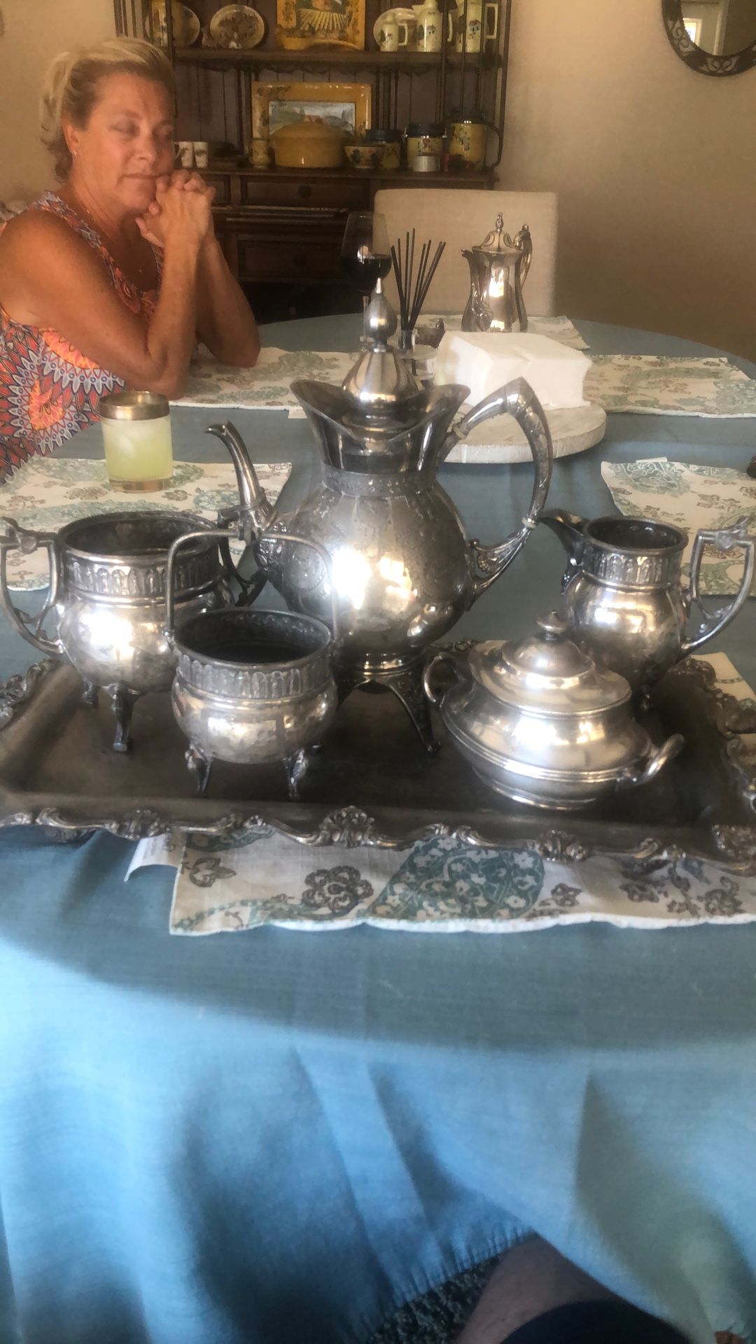 ANTIQUE TEAPOT SET: 6 Pieces