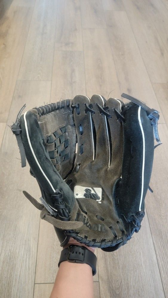 Wilson Leather Baseball Mitt