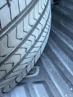 235/40R18 Goodyear eagle sport all season