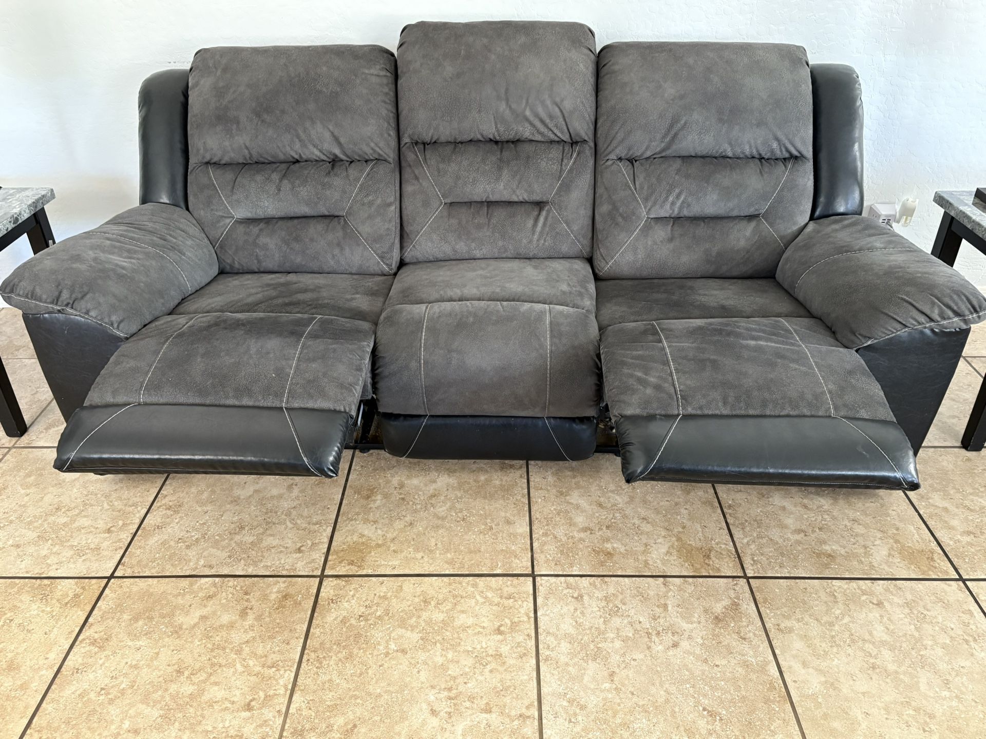 Couch - Reclining Ends