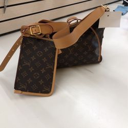 Louis Vuitton Carryall Pm Monogram Bag
