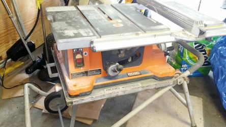 ☆☆☆** RIGID TABLE SAW 10 IN. W/ STAND ▪▪☆☆☆