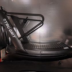 Curved Manual Treadmill