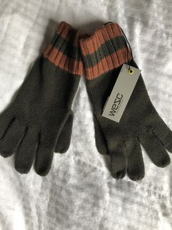 WESC gloves for men