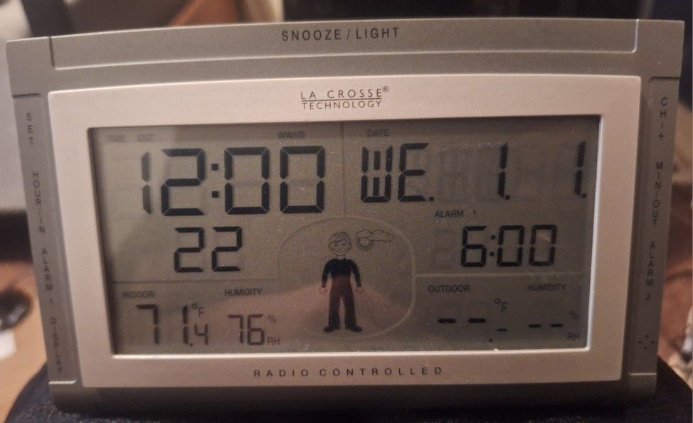 LA Cross Technology Radio Controlled Atomic Clock