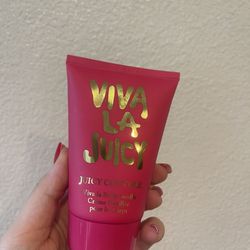 Juicy Couture Viva La Juicy Body Souffle, 4.2 Fl Oz, **New and Sealed**