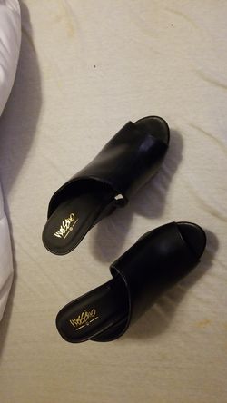 Size 8 1/2 black wedge heels