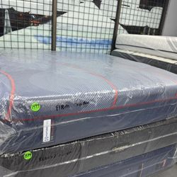 KING SIZE SEALY POSTUREPEDIC ELITE HYBRID “HIGH POINT” FIRM MATTRESS & BOX SPRINGS BED SET