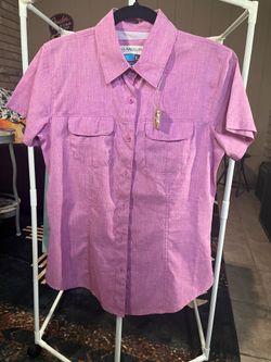 Women’s Small Magellan button up