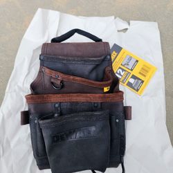 Dewalt Thick Leather Tool belt 12 pockets, 2 Slide sleeves 55 Inch Long, hammer hook (New)