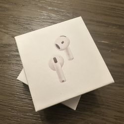 2 Apple 4th Gen Airpod