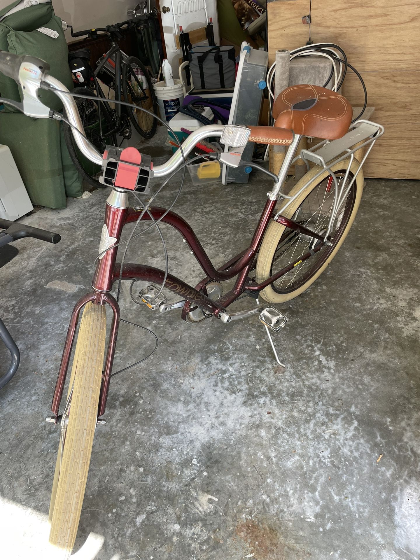 Electra Townie Bike With Upgraded Tires And Seat