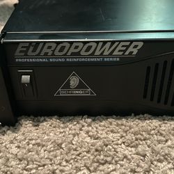 Behringer Europower 2500 Power amplifier