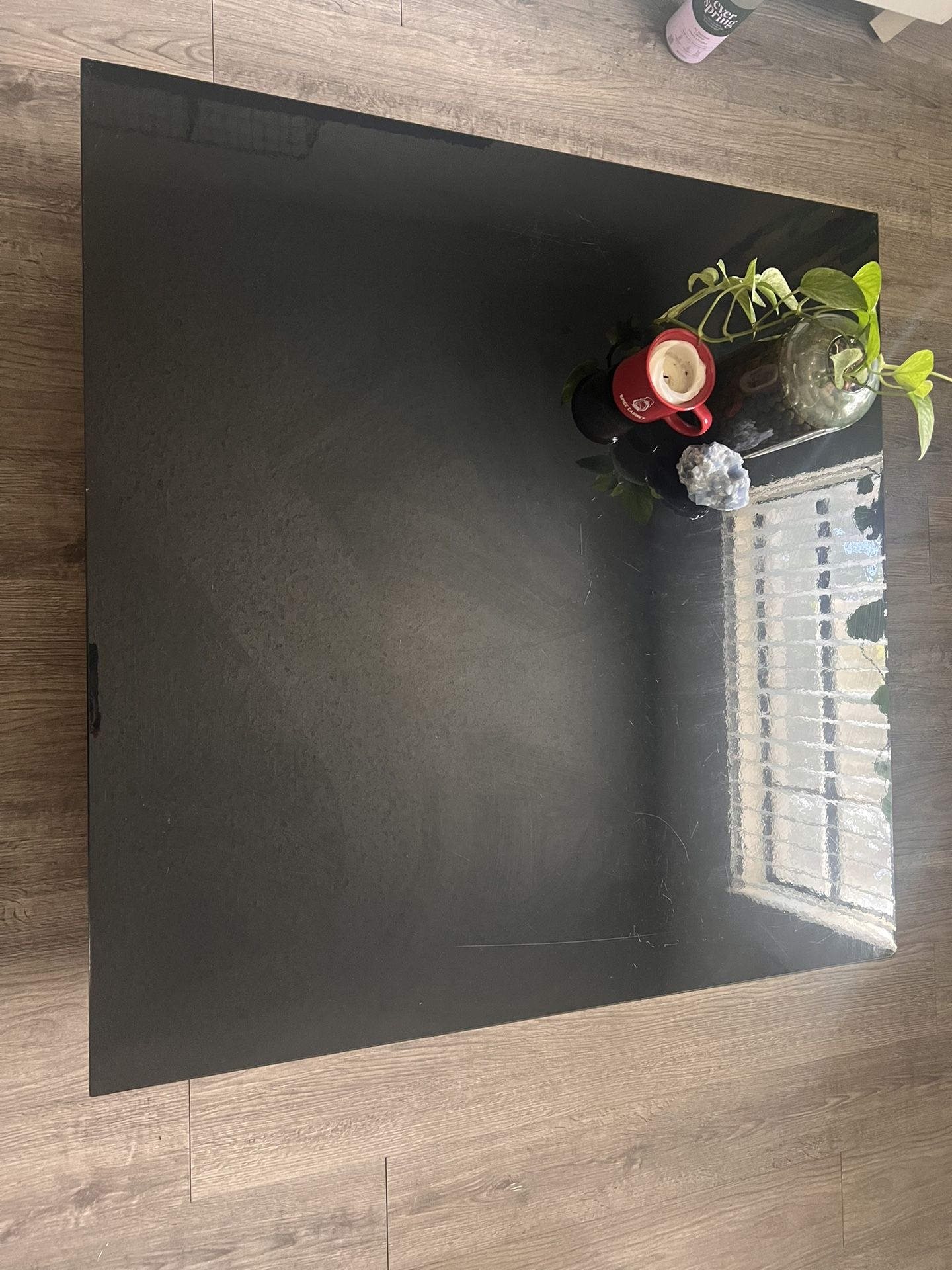 High-Gloss Black Coffee Table