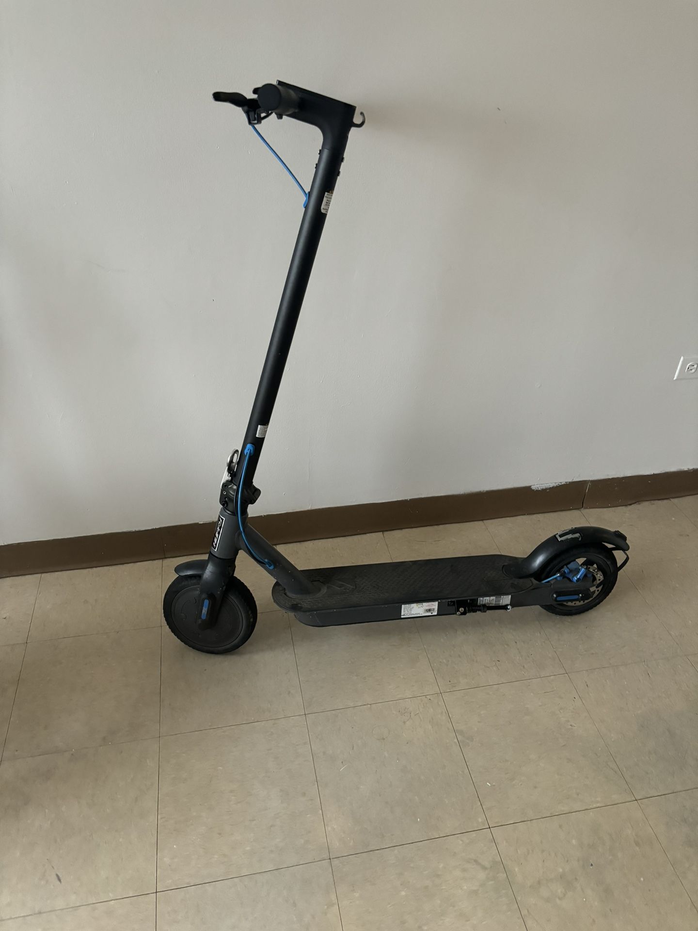 electric Scooter No Charger Brakes/bar Needs Fixing