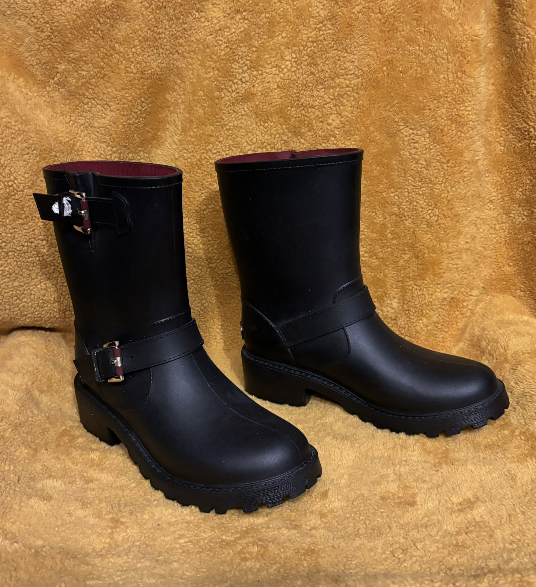 Women's Tommy Hilfiger Black Rubber Buckle Rain Boots