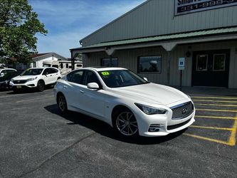 2017 INFINITI Q50