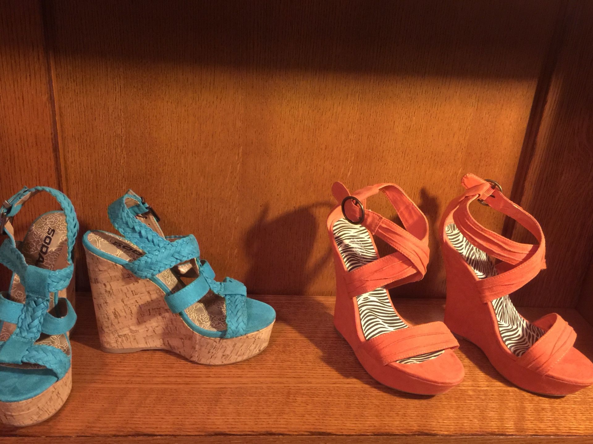 Teal or Orange wedges