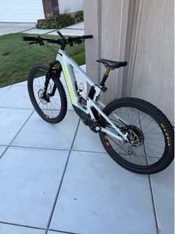 2021 Santa Cruz Heckler CC Carbon E-MTB | 391 Miles | Size Large | Reserve Wheels