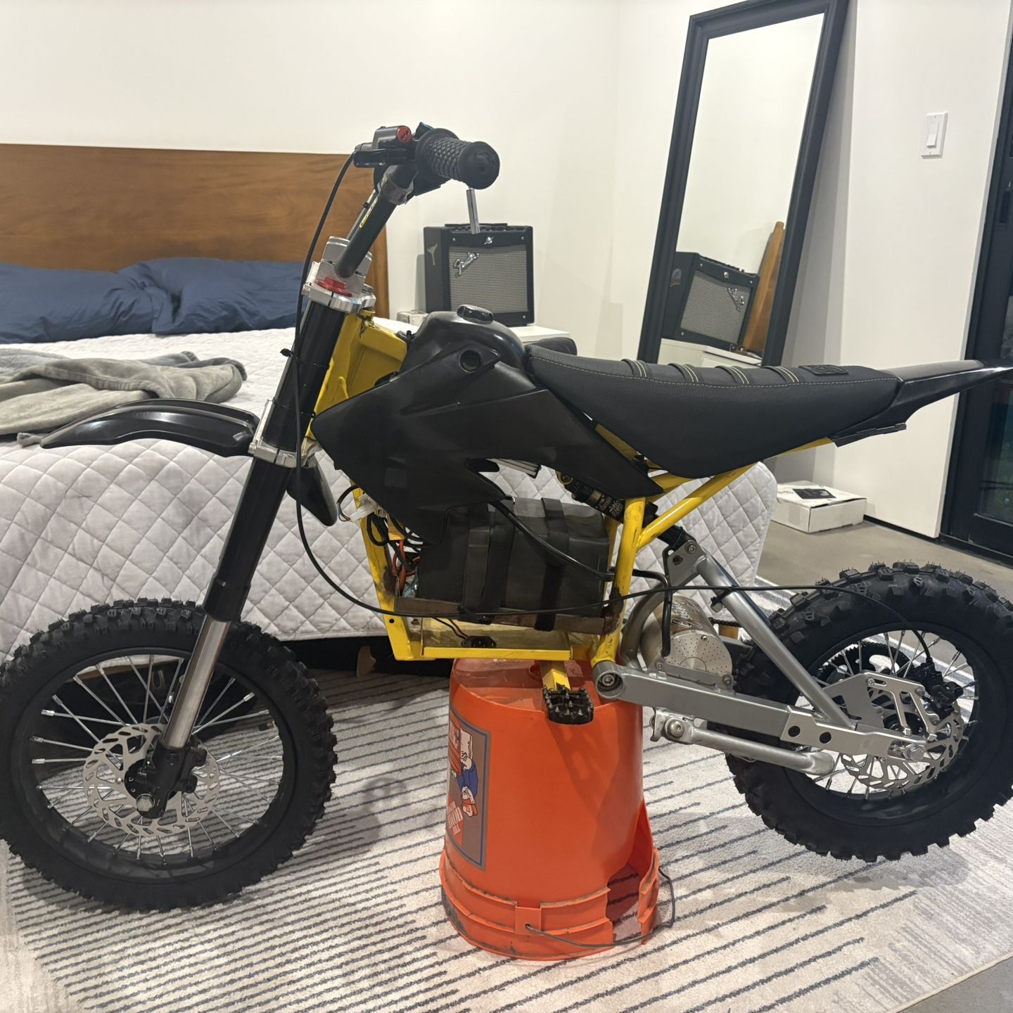 Modded Razor Handebars TRADE FOR A PC - modded razor mx650 for Sale in Phoenix, AZ - OfferUp