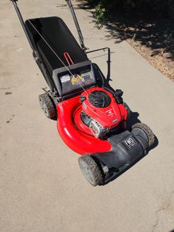 Craftsman self propelled lawn mower with bag