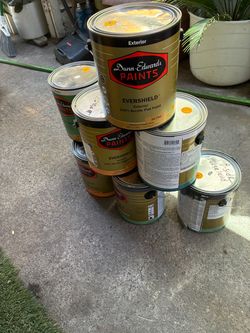 DUNN EDWARDS PAINT 7 GALLONS WHITE COLOR $20 DOLLARS EACH