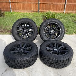 Moto Metal Truck Wheels 20” 