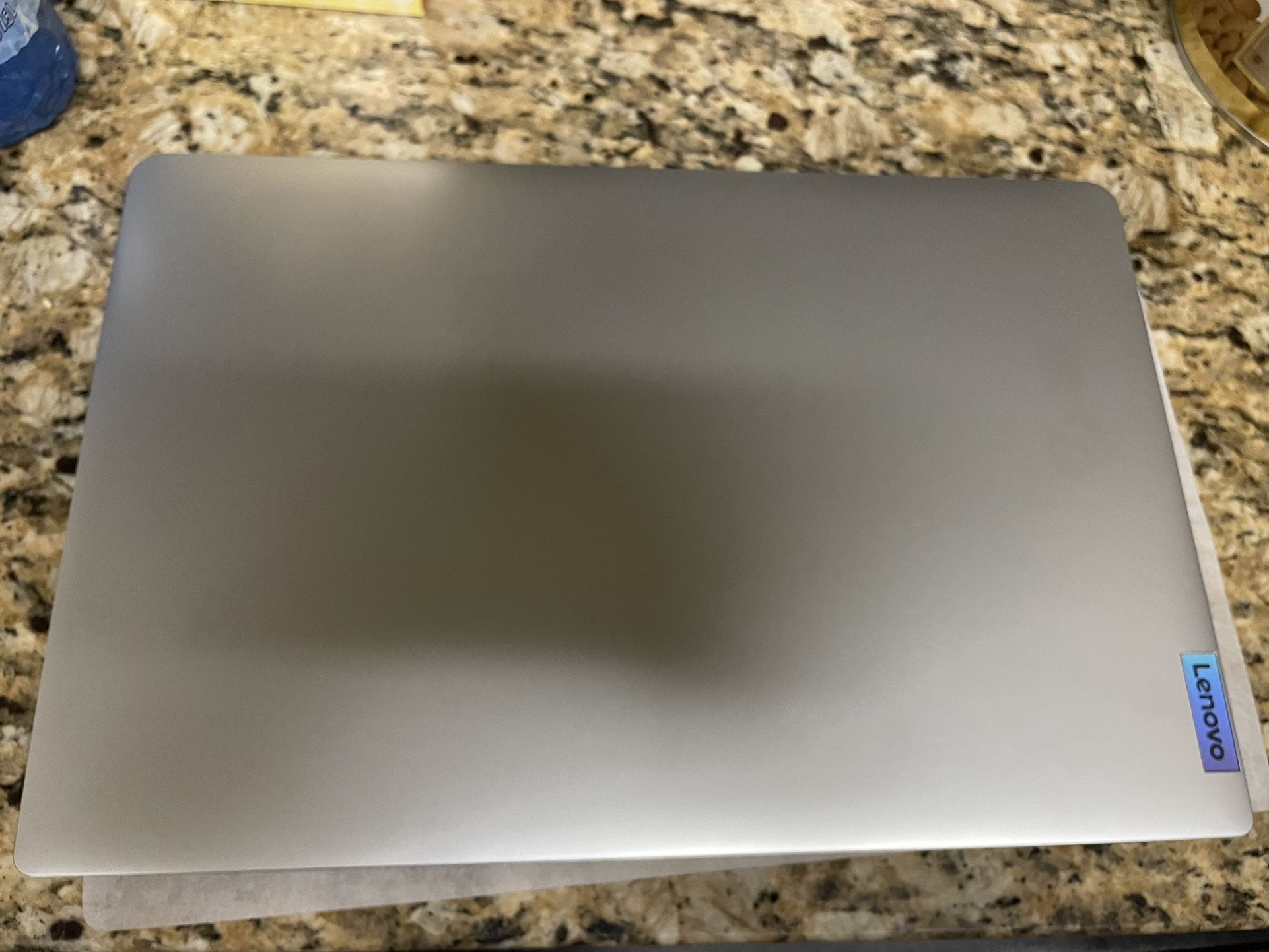 Lenovo Ideapad 1