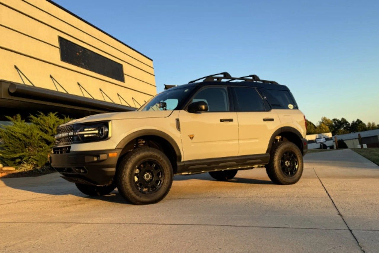 2.5 INCH LIFT KIT FOR 2021-2025
FORD BRONCO SPORT -Big
Bend Combo with tires BFGoodrich T/A245/70R17