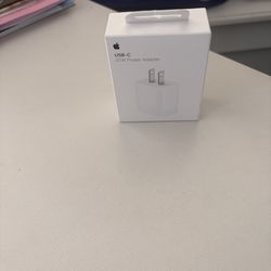 USB-C 20w power adapter
