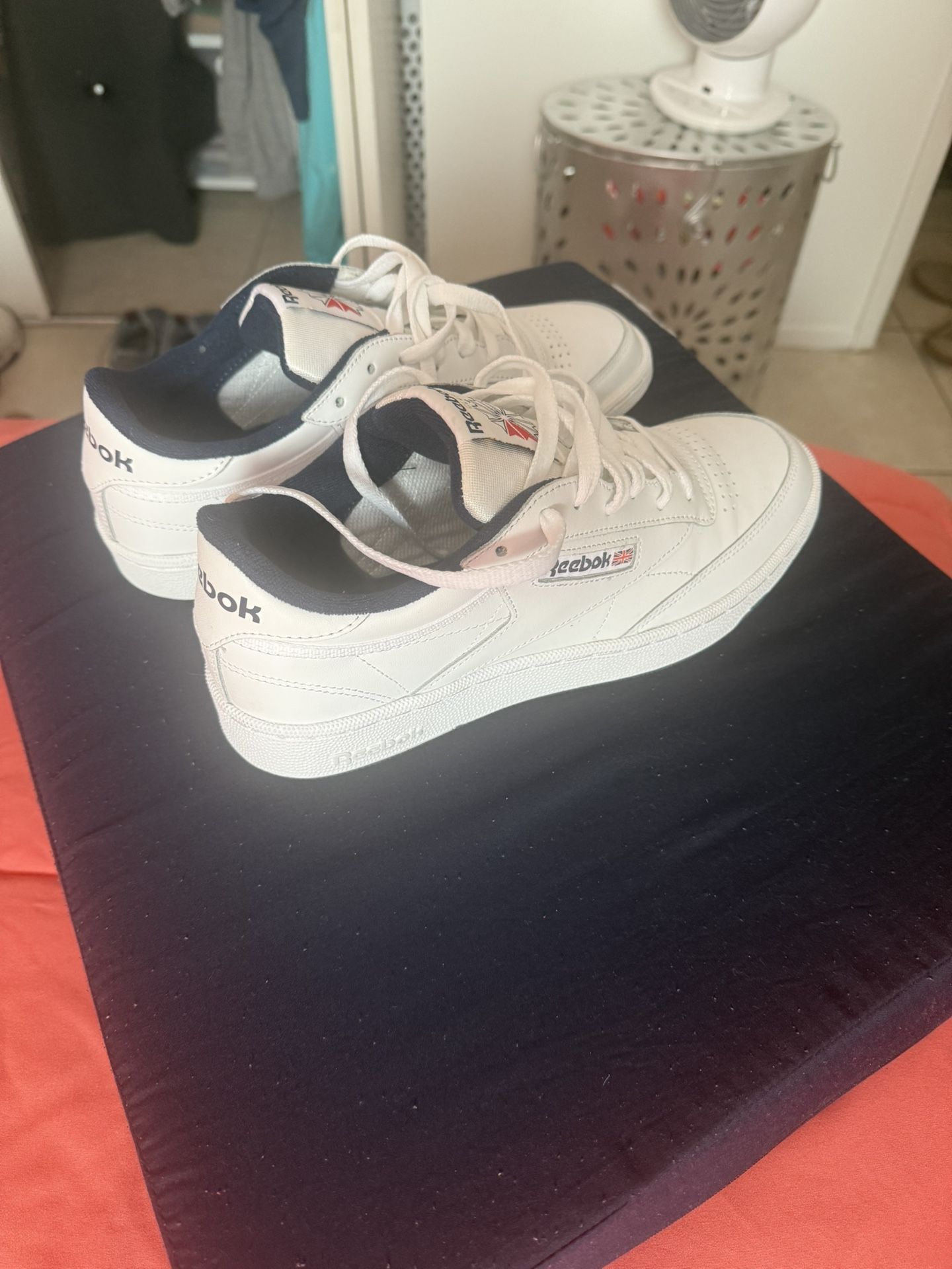 Tenis