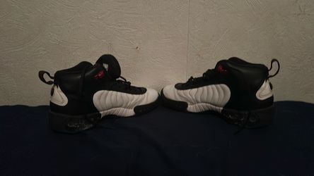 Air Jordan 13 Kids Size 5 - Lightly Used, Small Scuff