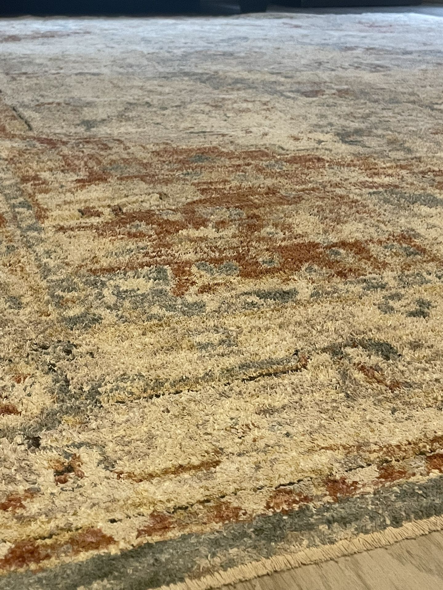 Tahari Rug - 3cm8al9
