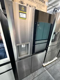 LG - 36-in Wide 27.1 Cu. Ft. Side-by-Side Smart Refrigerator with Craft Ice