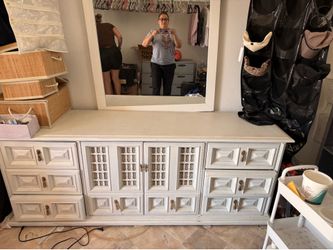 White Dresser w Mirror