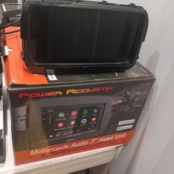 Nearly New 7" Head Unit For Harley Davidson