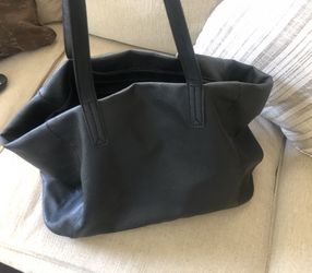 Handbag with wristlet New EXPRESS